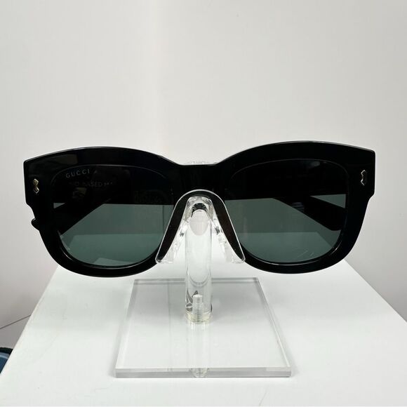 Gucci Sunglasses - Black